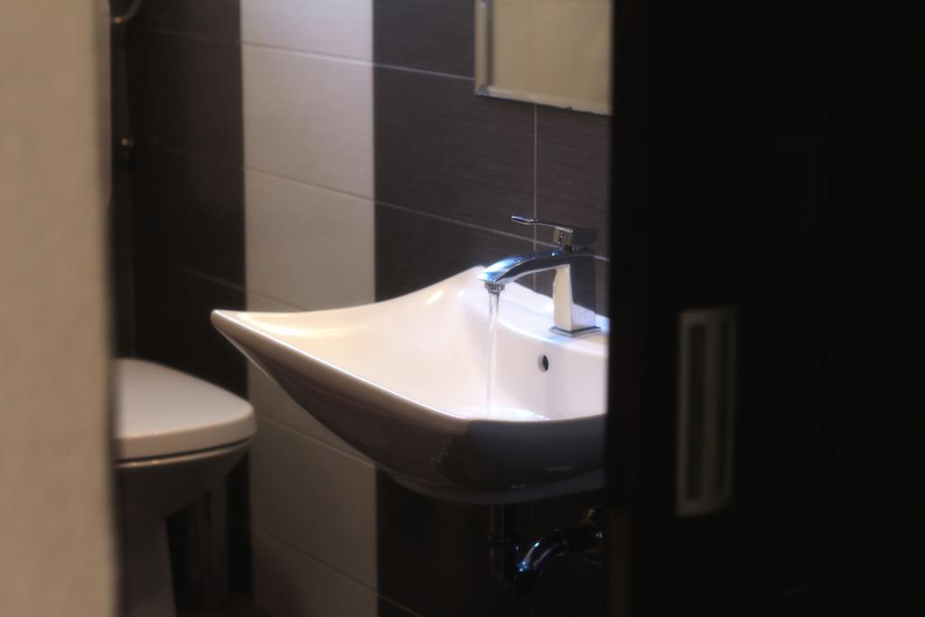 Apartments Nevija Ровин Екстериор снимка