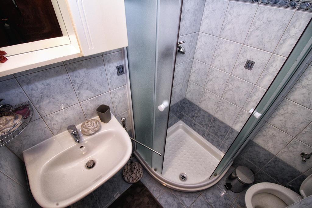 Apartments Nevija Ровин Екстериор снимка